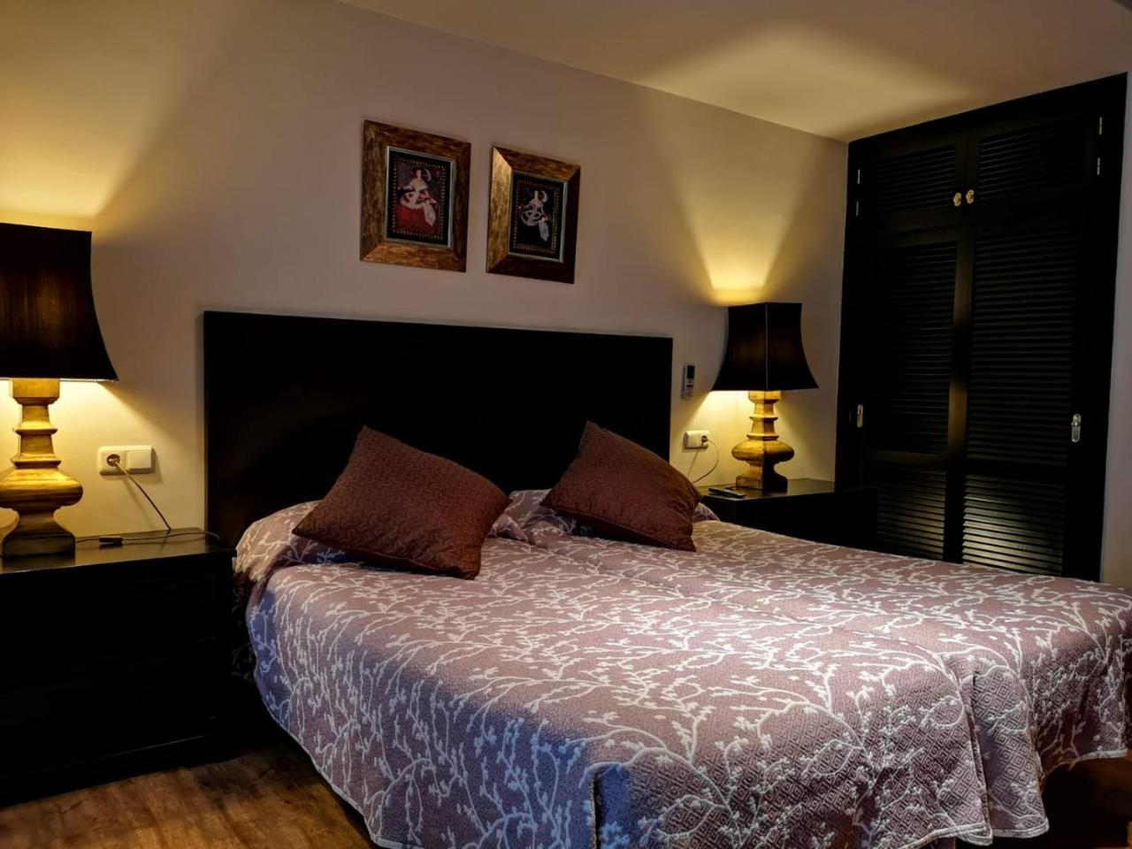 Hostal Tres Soles Nerja Exterior photo